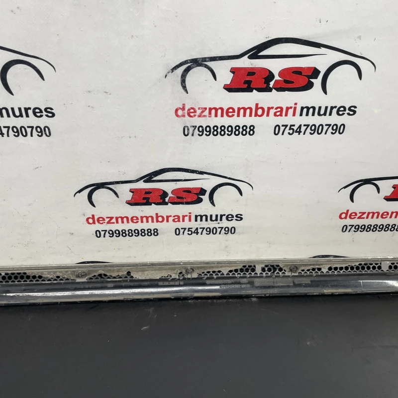 Bandou usa stanga spate / Volkswagen Passat B7 2012 / Caroserie, oglinzi si faruri