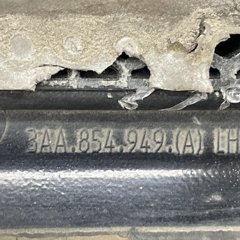 Bandou usa stanga spate / Volkswagen Passat B7 2012 / Caroserie, oglinzi si faruri