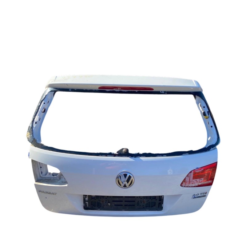 Haion / Volkswagen Passat B7 2012 / Caroserie, oglinzi si faruri