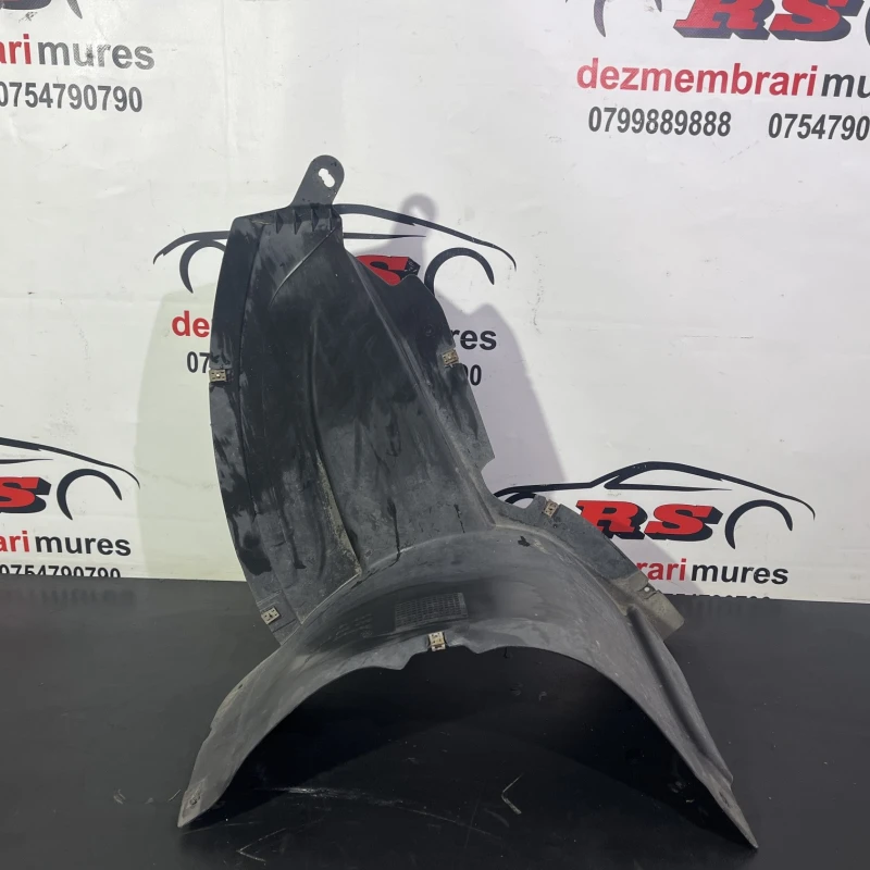 Carenaj stanga fata mic / Volkswagen Passat B7 2012 / Caroserie, oglinzi si faruri