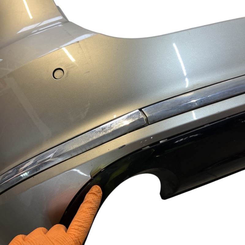 Bara spate R Line / Volkswagen Passat B7 2014 / Caroserie, oglinzi si faruri