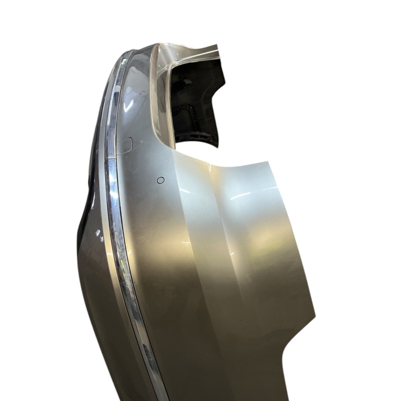 Bara spate R Line / Volkswagen Passat B7 2014 / Caroserie, oglinzi si faruri