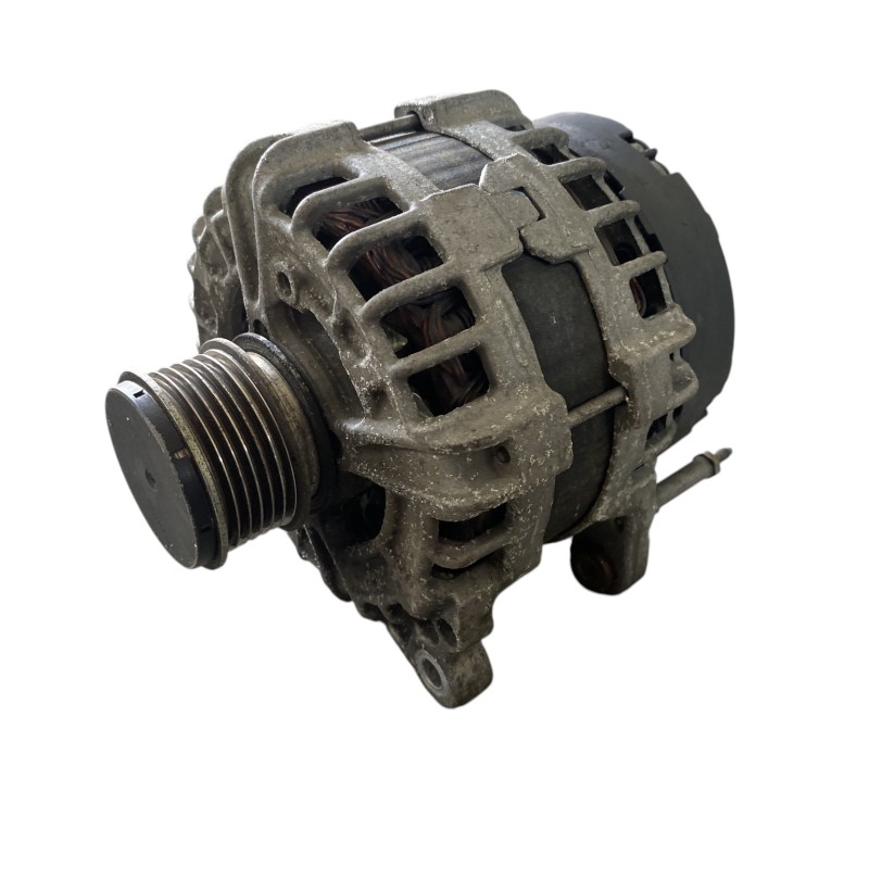 Alternator / Volkswagen Passat B7 2013 / Motor, racire si evacuare