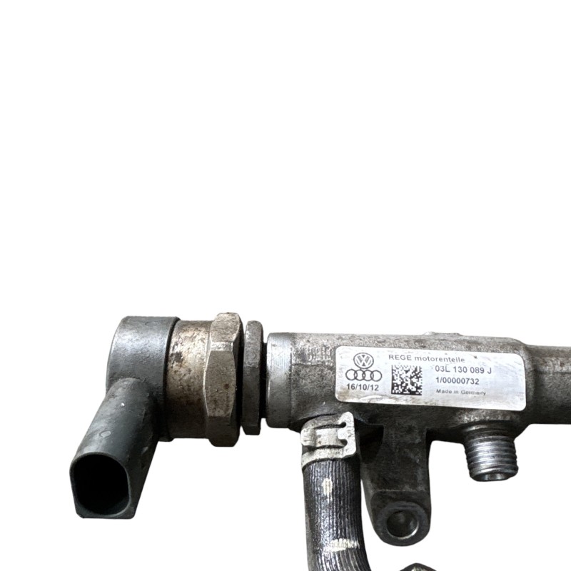 Rampa injectoare cu senzor / Volkswagen Passat B7 2013 / Motor, racire si evacuare