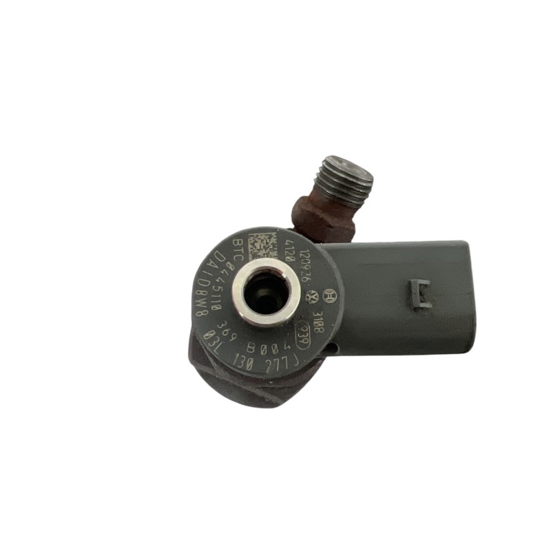Injector / Volkswagen Passat B7 2014 / Motor, racire si evacuare
