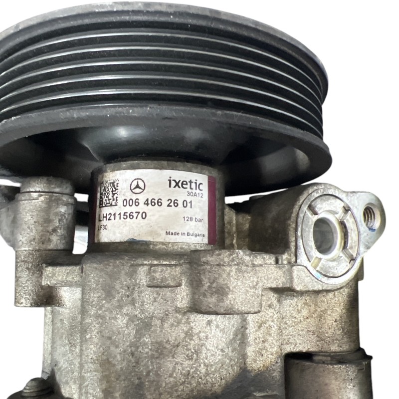 Pompa servo / Mercedes-Benz C Class W204 2012 / Directie si suspensie