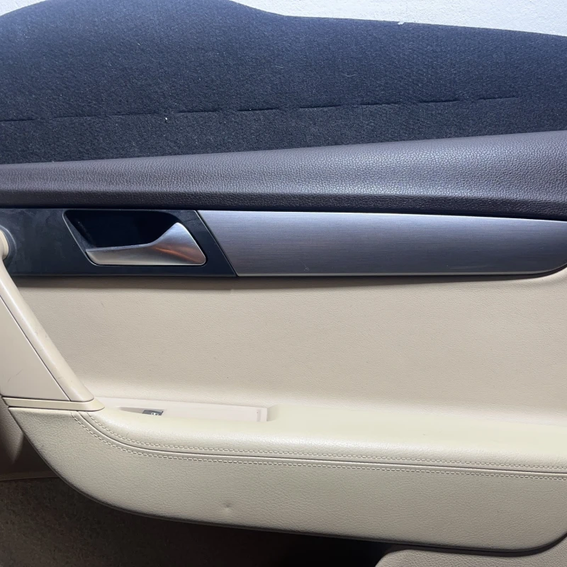 Panou tapiterie usa dreapta fata / Volkswagen Passat B7 2012 / Interior