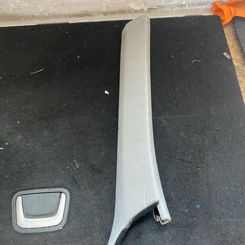 Ornament stalp / Mercedes-Benz SL R129 1993 / Interior