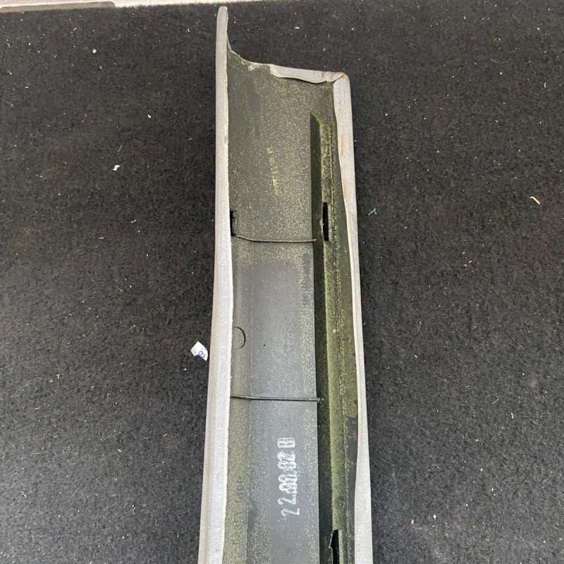 Ornament stalp / Mercedes-Benz SL R129 1993 / Interior