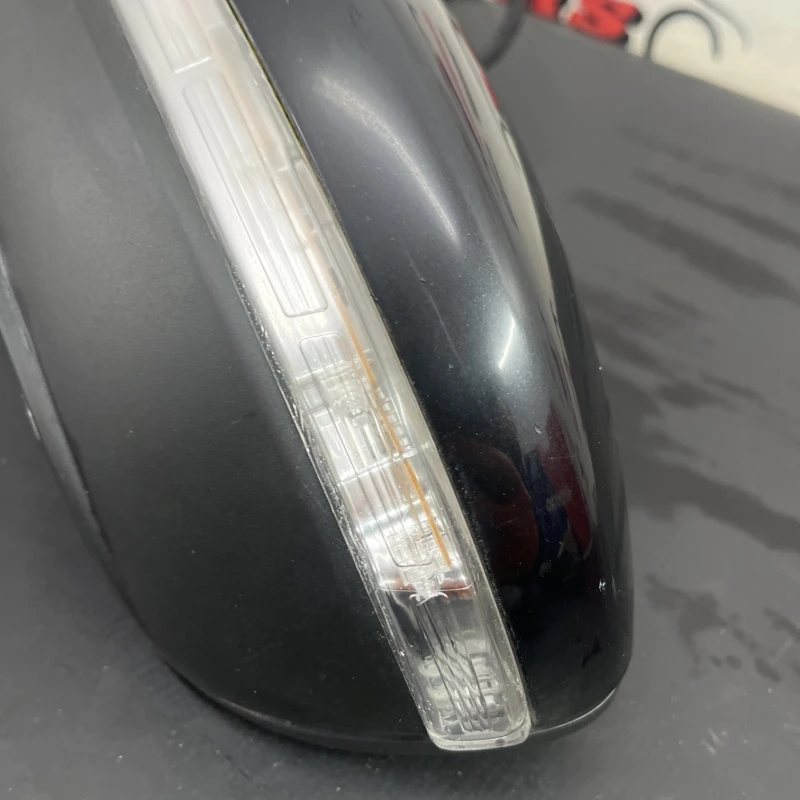 Oglinda stanga / Volkswagen Passat B7 2012 / Caroserie, oglinzi si faruri