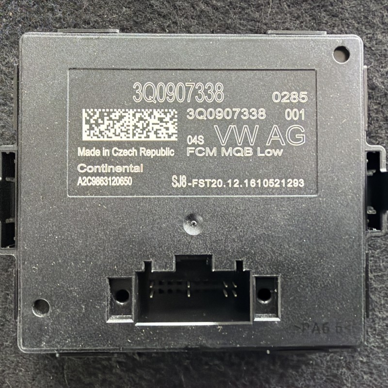 Modul control lumini / Volkswagen Passat B8 2017 / Audio si electronice