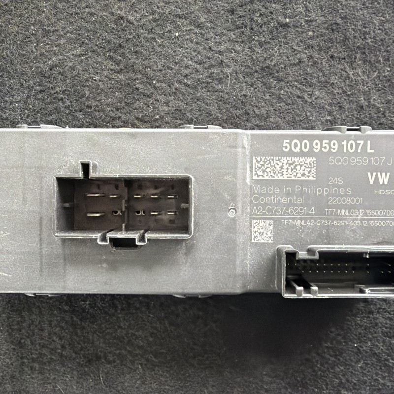 Modul deschidere haion / Volkswagen Passat B8 2017 / Audio si electronice