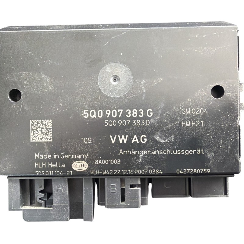 Modul carlig de remorcare / Volkswagen Passat B8 2017 / Audio si electronice