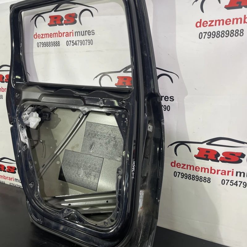 Usa stanga spate / Volkswagen Passat B7 2012 / Caroserie, oglinzi si faruri
