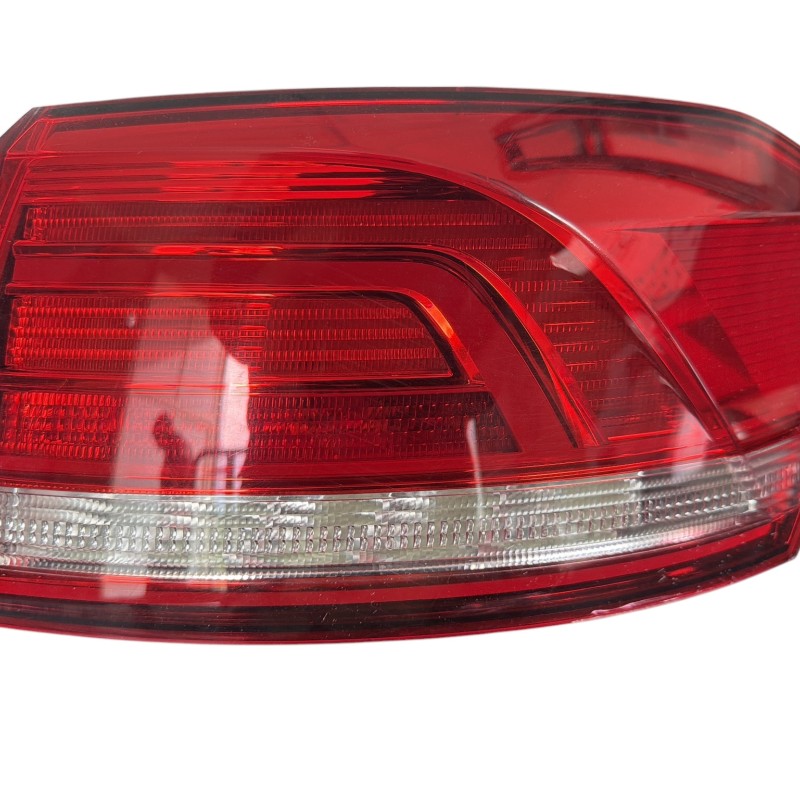 Stop dreapta caroserie / Volkswagen Passat B8 2017 / Caroserie, oglinzi si faruri