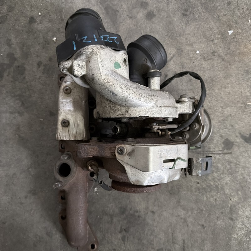 Turbosuflanta turbo turbina / Volkswagen Passat B7 2012 / Motor, racire si evacuare