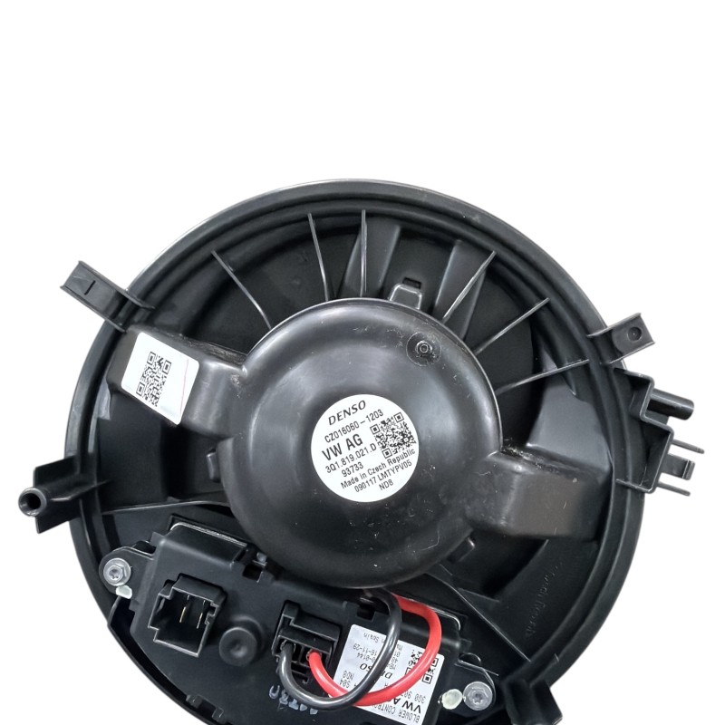 Ventilator aeroterma bord / Volkswagen Passat B8 2017 / Climatizare