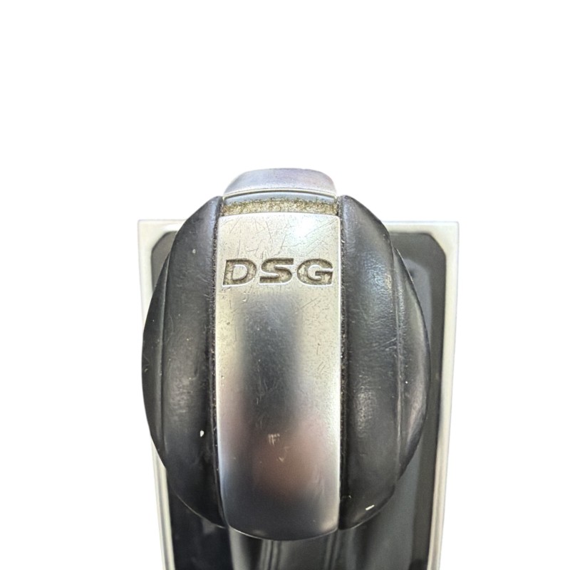 Nuca schimbator dsg / Volkswagen Passat B8 2017 / Interior
