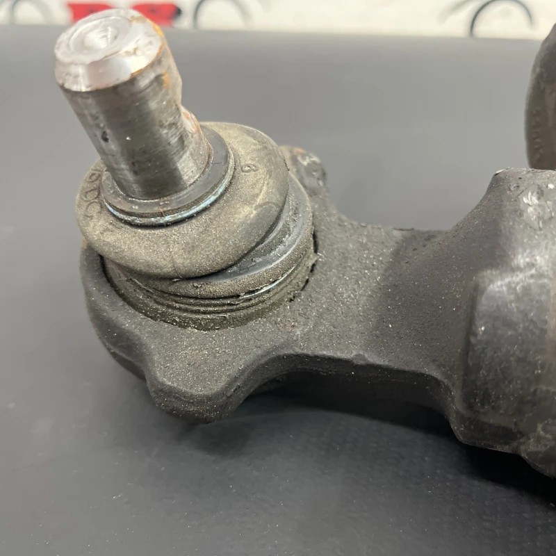 Brat inferior stanga fata / Mercedes-Benz SL R129 1993 / Directie si suspensie