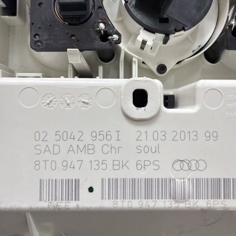 Buton actionare trapa / Audi Q5 8R 2013 / Interior