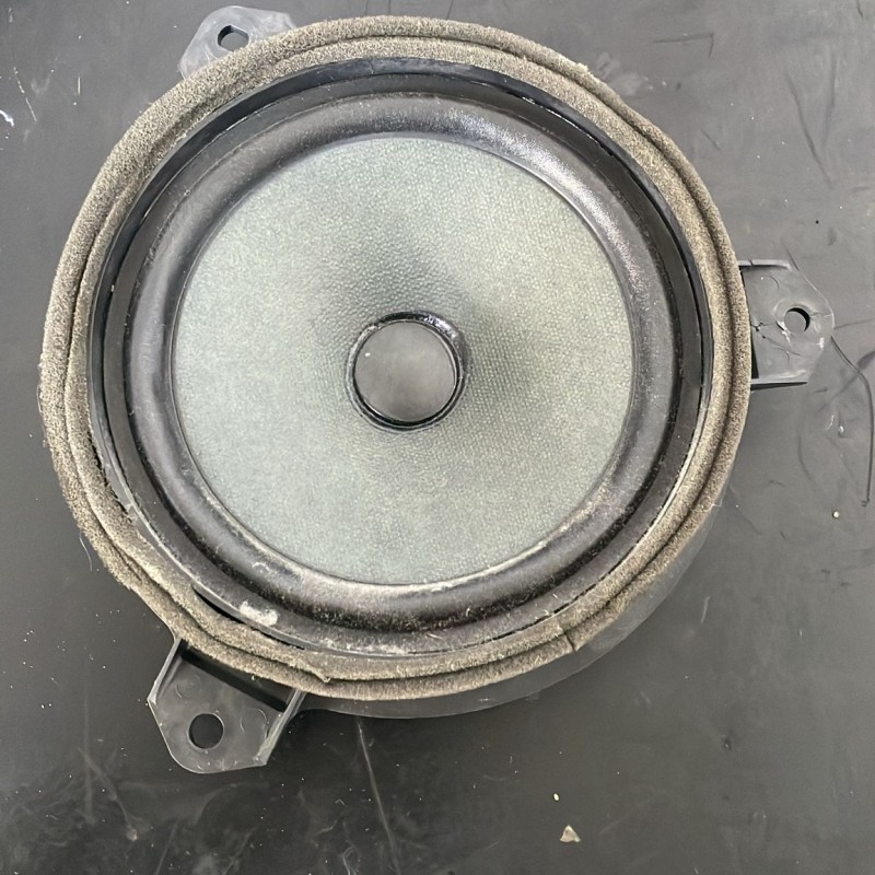 Boxa usa fata / Toyota Auris E180 2014 / Audio si electronice