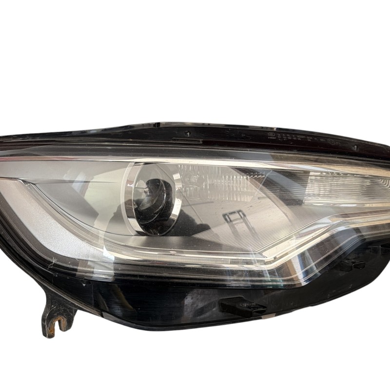 Far dreapta xenon / Audi A6 Allroad C7 2013 / Caroserie, oglinzi si faruri
