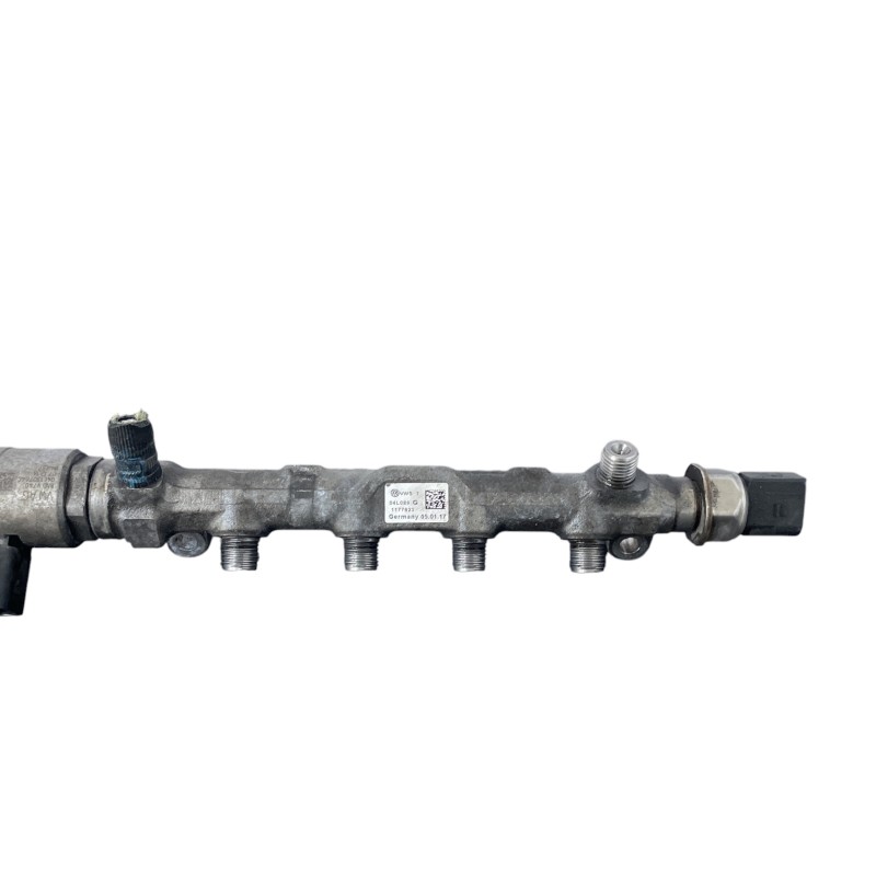 Rampa injectoare cu senzor / Volkswagen Passat B8 2017 / Motor, racire si evacuare