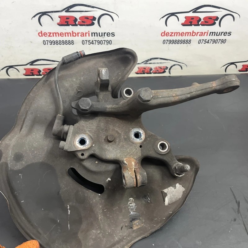 Fuzeta dreapta fata / Mercedes-Benz SL R129 1993 / Directie si suspensie