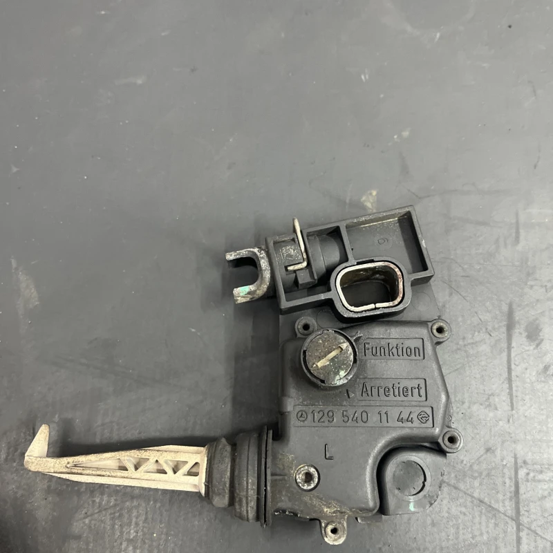 Senzor nivel faruri / Mercedes-Benz SL R129 1992 / Caroserie, oglinzi si faruri