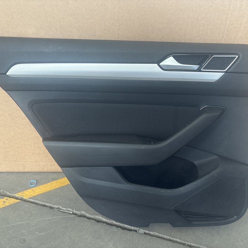 Panou tapiterie usa stanga spate / Volkswagen Passat B8 2017 / Interior