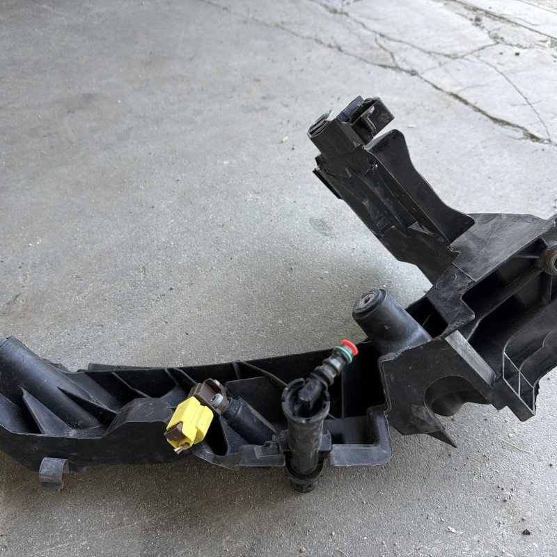 Suport far / Audi Q5 8R 2013 / Caroserie, oglinzi si faruri