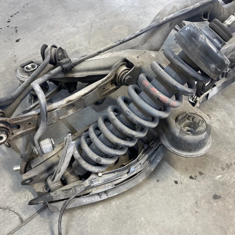 Punte spate / Mercedes-Benz SL R129 1992 / Directie si suspensie