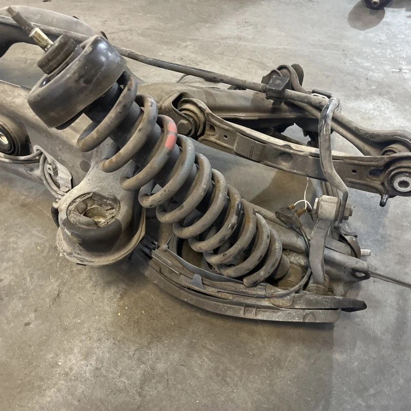Punte spate / Mercedes-Benz SL R129 1992 / Directie si suspensie