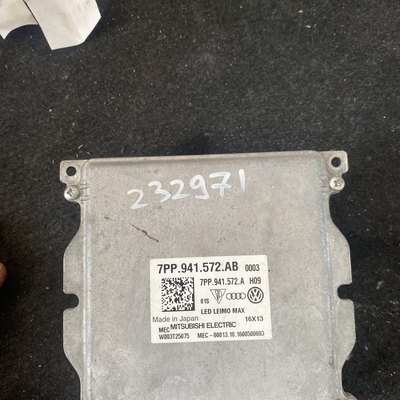 Balast droser led / Volkswagen Passat B8 2017 / Caroserie, oglinzi si faruri