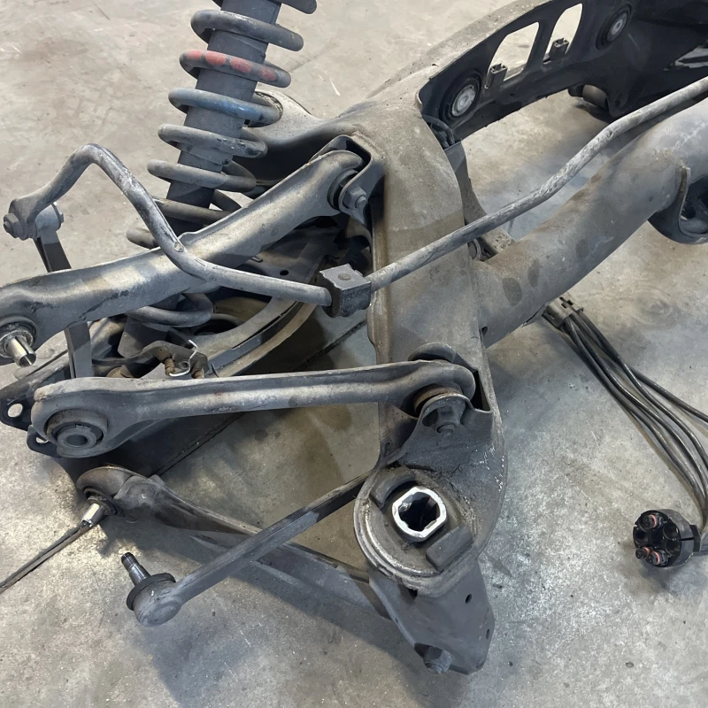 Punte spate / Mercedes-Benz SL R129 1992 / Directie si suspensie
