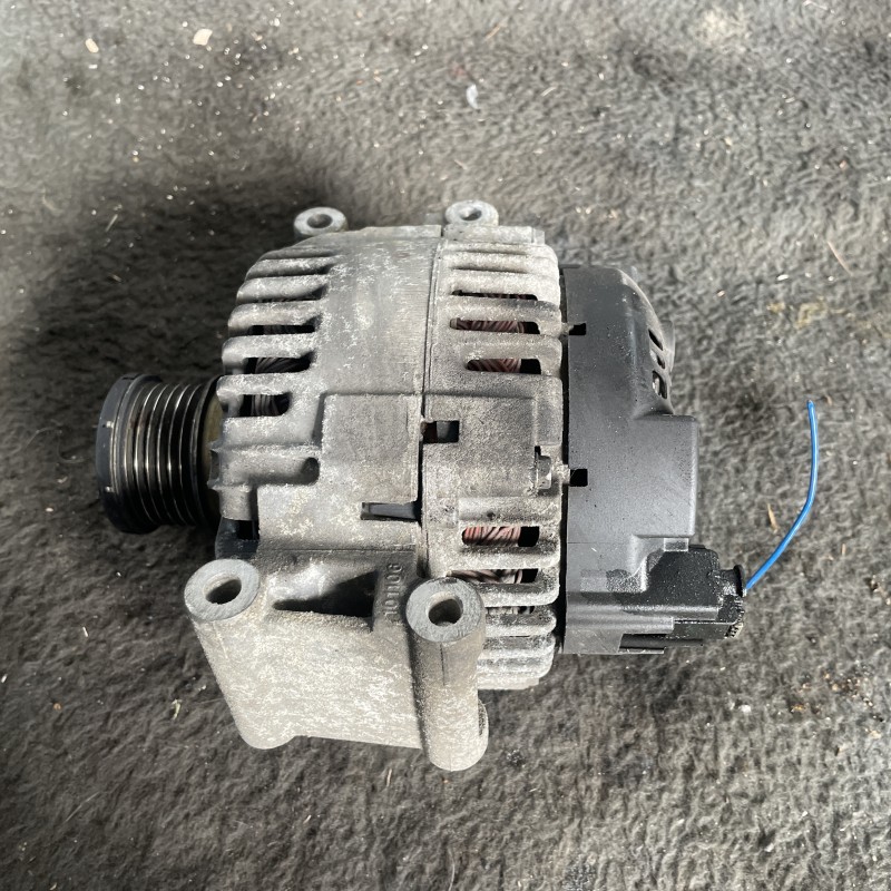 Alternator / Mercedes-Benz C Class W204 2012 / Motor, racire si evacuare