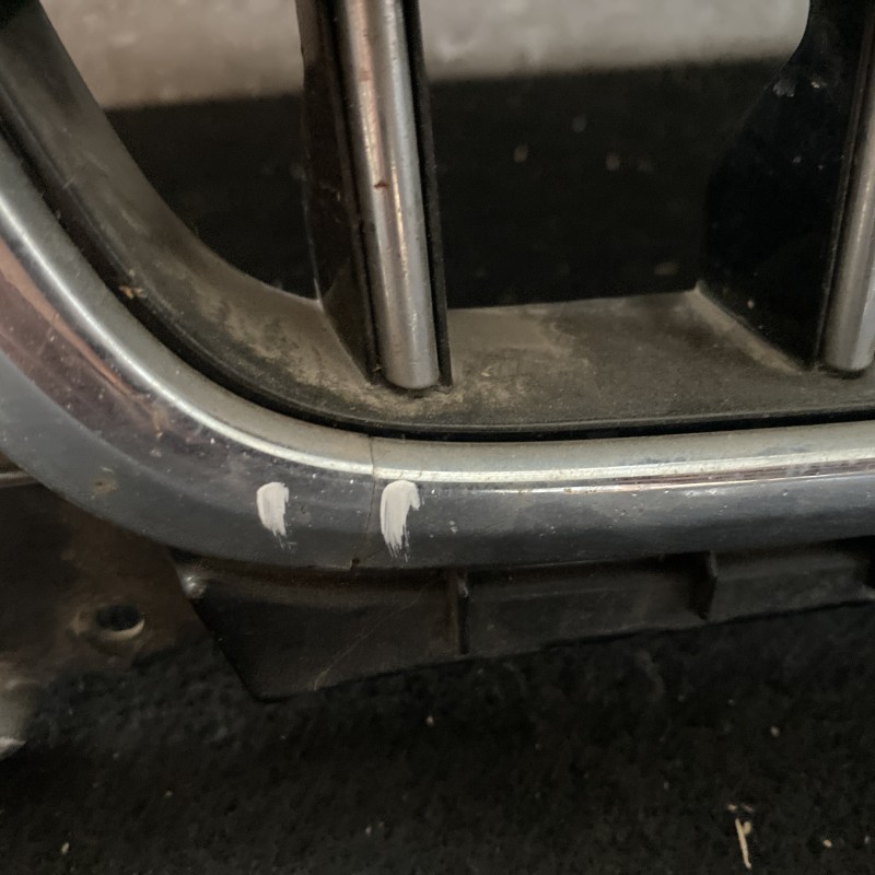 Grila radiator cu emblema / Audi Q5 8R 2013 / Caroserie, oglinzi si faruri