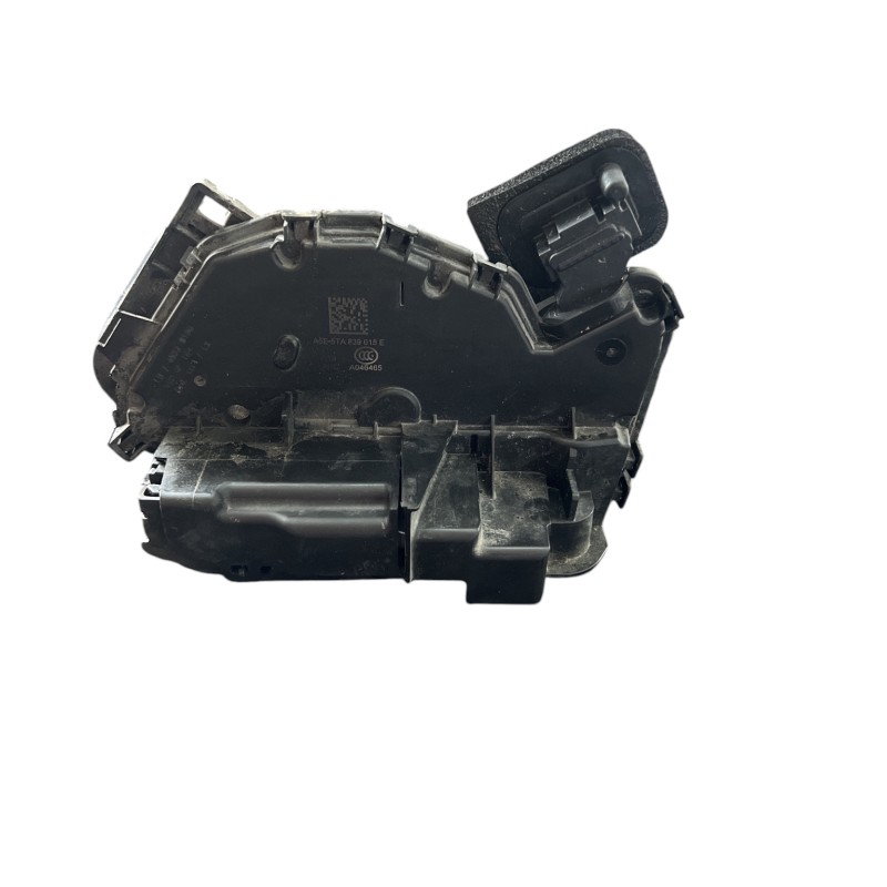 Iala broasca usa stanga spate / Volkswagen Passat B8 2017 / Caroserie, oglinzi si faruri
