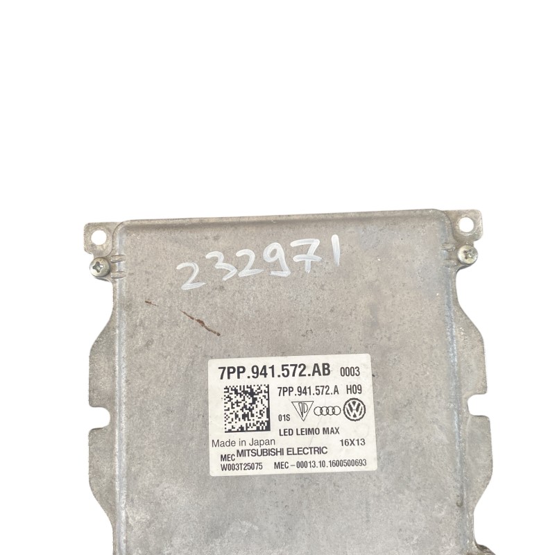 Balast droser led / Volkswagen Passat B8 2017 / Caroserie, oglinzi si faruri