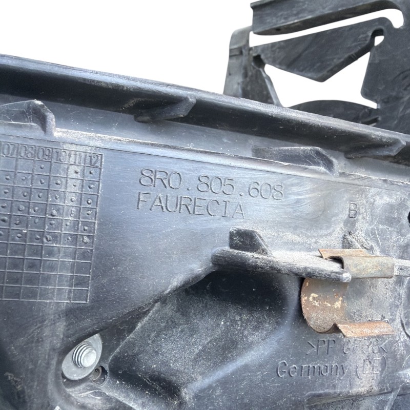 Suport far / Audi Q5 8R 2013 / Caroserie, oglinzi si faruri