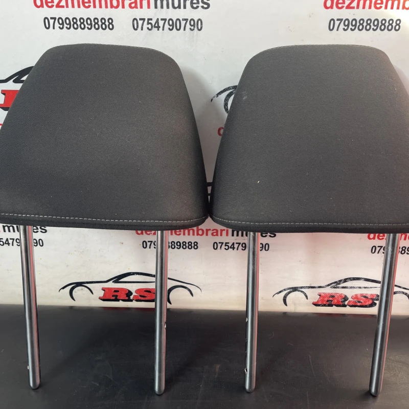Tetiere scaun fata R-line / Volkswagen Golf MK6 2011 / Interior