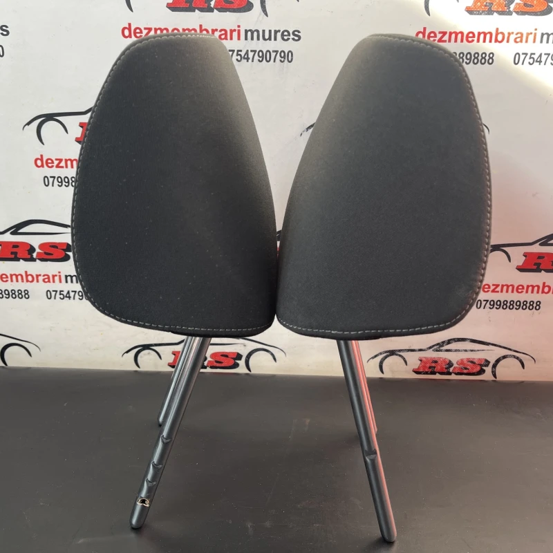 Tetiere scaun fata R-line / Volkswagen Golf MK6 2011 / Interior