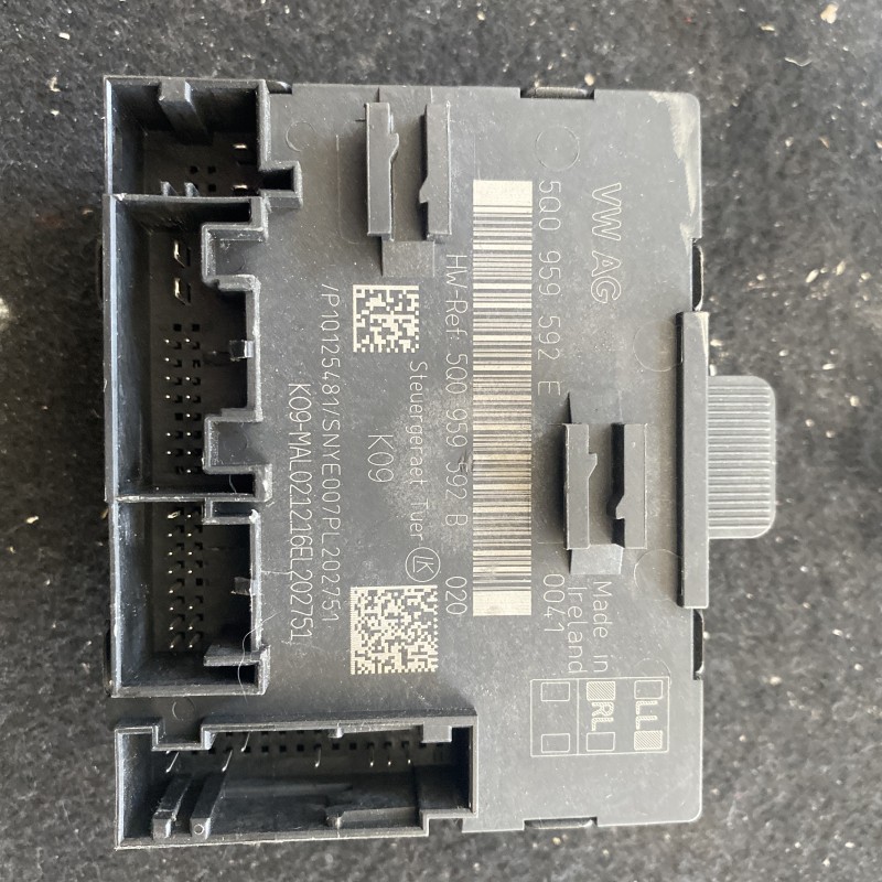 Modul confort / Volkswagen Passat B8 2017 / Audio si electronice