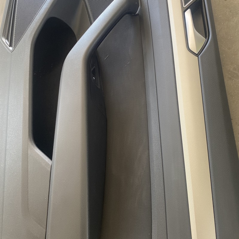 Panou tapiterie usa dreapta fata / Volkswagen Passat B8 2017 / Interior