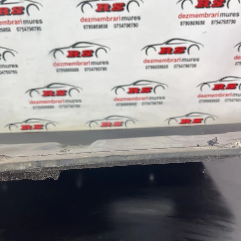Scut motor / Volkswagen Passat B7 2014 / Caroserie, oglinzi si faruri