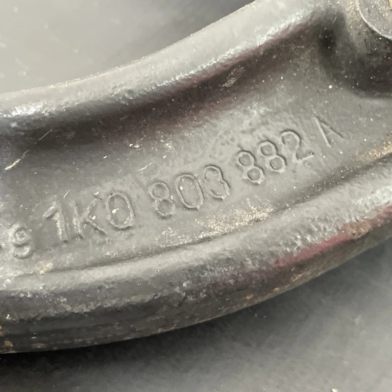 Cui remorcare / Volkswagen Golf MK6 2011 / Caroserie, oglinzi si faruri