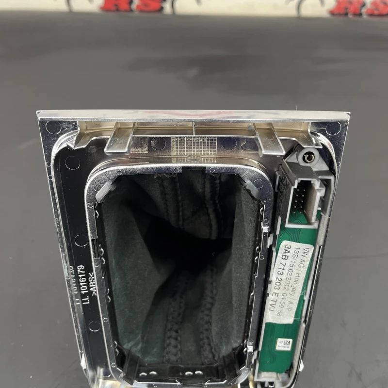Nuca schimbator dsg / Volkswagen Passat B7 2012 / Interior