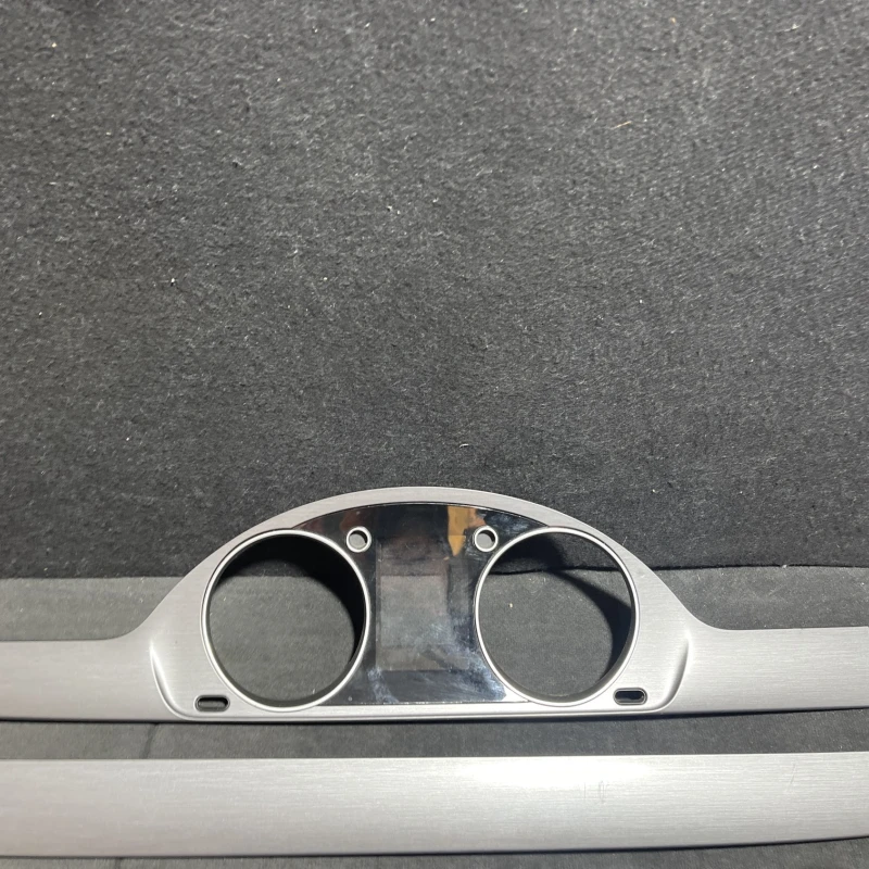 Ornament trim bord / Volkswagen Passat B7 2012 / Interior