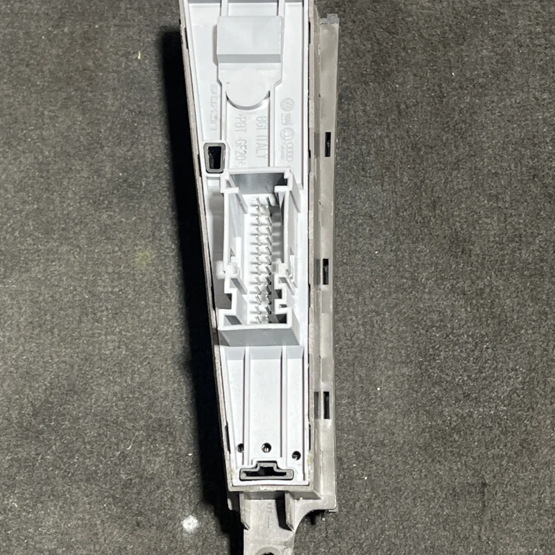 Butoane consola centrala / Volkswagen Passat B7 2012 / Interior