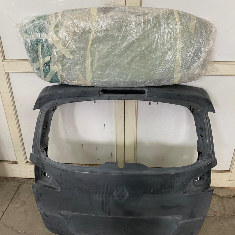 Haion / Renault Scenic III 2010 / Caroserie, oglinzi si faruri